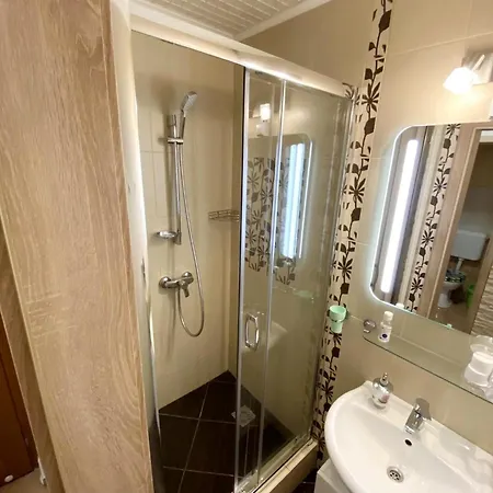Bambusz Apartman Gyula Exterior photo