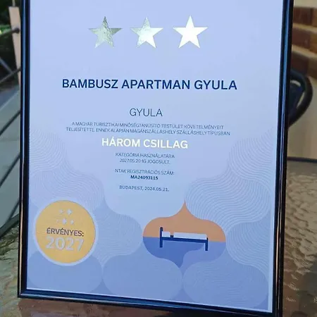 Bambusz Apartman Gyula Exterior photo